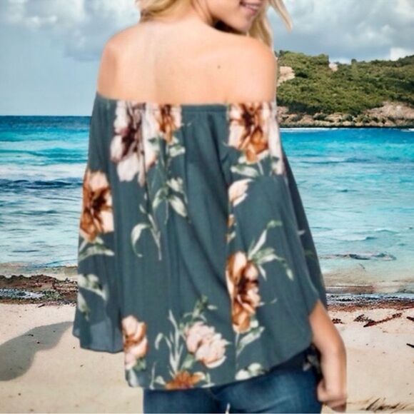 🍭 Boho inTu Green Floral Print Off The Shoulder Crop Top Size Small EUC - Picture 3 of 16